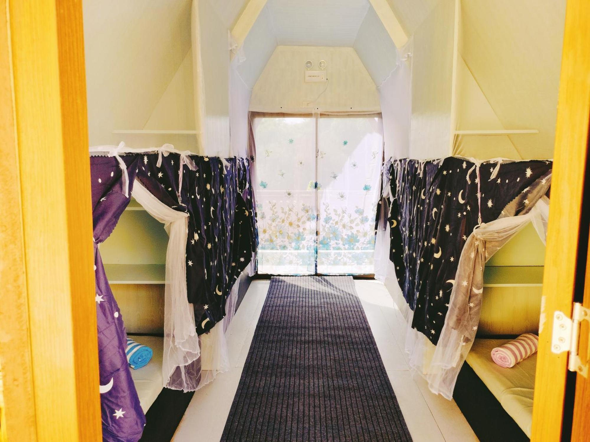 Riu Del Mar Hostel Dauis Екстериор снимка